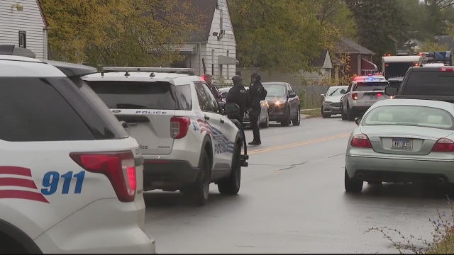 'A hero': Detroit teen disarms mother during barricaded situation