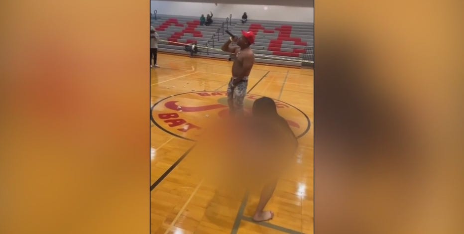 VIDEO: Stripper brought into event at Macomb County high school by group led by ex-NFL star Quentin Hines