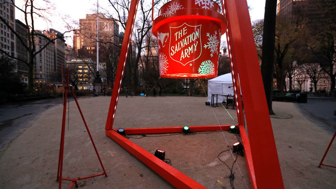 Salvation Army Sounds Alarm After Falling 800 000 Behind Fundraising   GettyImages 1291299859 