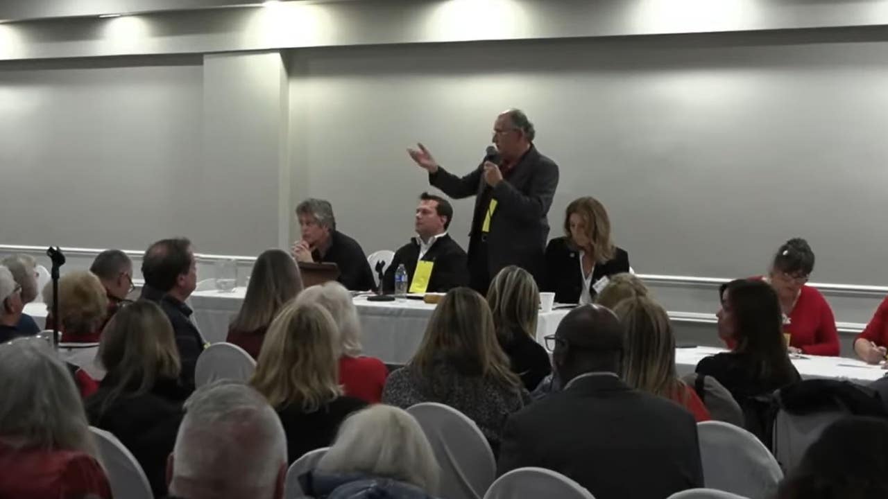 Onto 2024 Macomb GOP Reelects Chairman As State Party Leadership   Mark Forton GOP Convention 