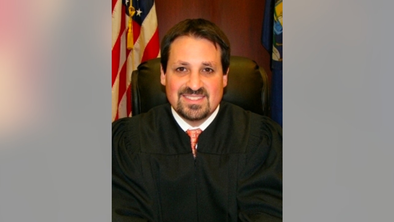 Royal Oak Judge Jamie L Wittenberg Passes Away At Age 48 Fox 2 Detroit 7009