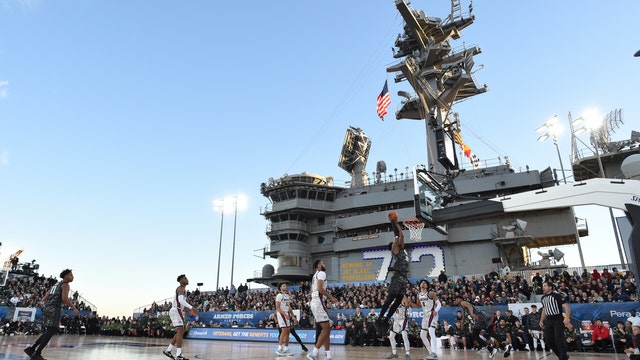 Timme's 22 lead No. 2 Zags past Spartans on carrier deck