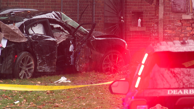 Driver dead, body found in trunk after Dearborn police chase ends in crash