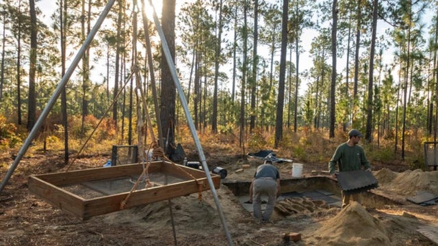 Remains of 14 Revolutionary War soldiers excavated at South Carolina battlefield site