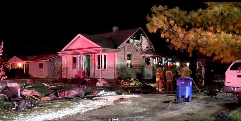 Man injured in Warren house fire