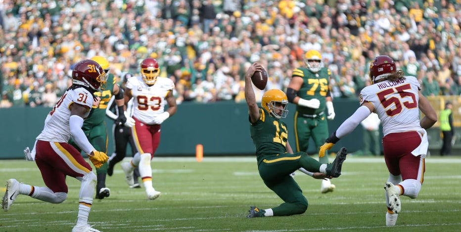 NFL players rip league over artificial turf after Aaron Rodgers