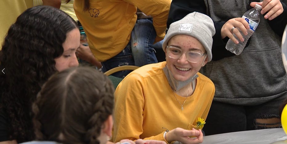 Community gathers to show support for Allen Park teen battling rare form of bone cancer