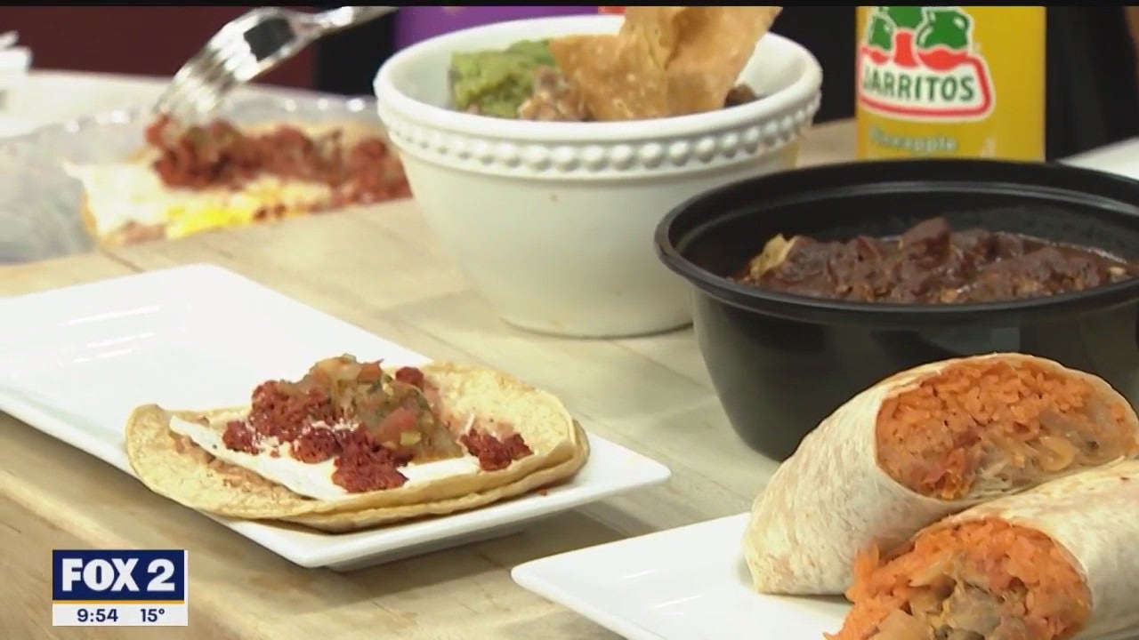 How to make Amigos Street Tacos fresh Huevos Rancheros | FOX 2 Detroit