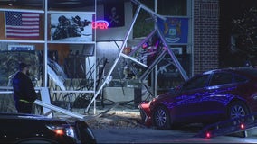 Attempted smash and grab at Dearborn Heights gun shop