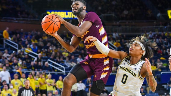 Bass lifts Central Michigan to 63-61 upset win over Michigan