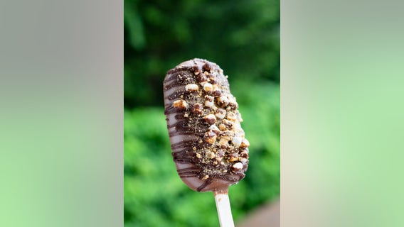 Bombshell Treat Bar bringing over-the-top ice cream bars, more sweets to downtown Berkley