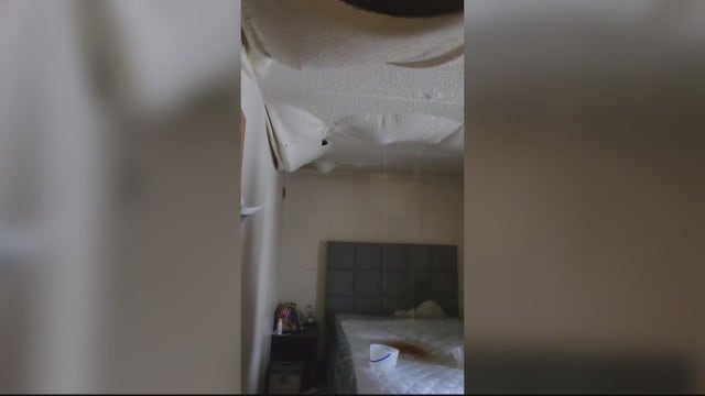 20 displaced after apartment fire leads to busted pipes