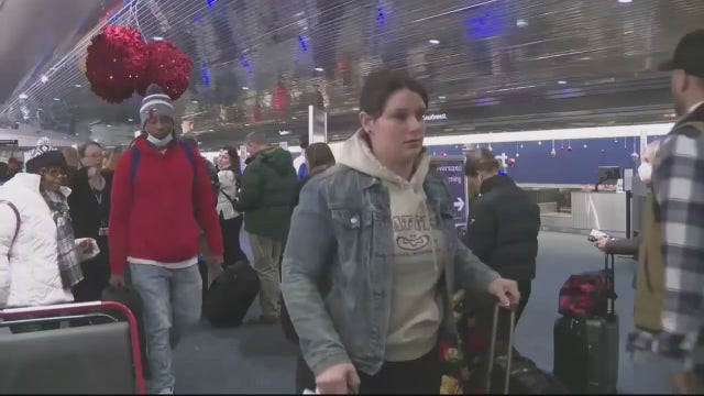 Southwest Airlines flight issues stranding thousands of passengers at DTW, around U.S.