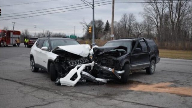 79-year-old man dead after Macomb County crash