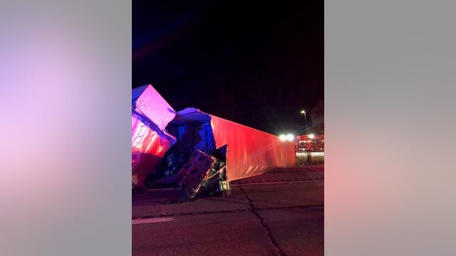 2 dead after semi-truck crosses US-23 median, causing multi-vehicle crash