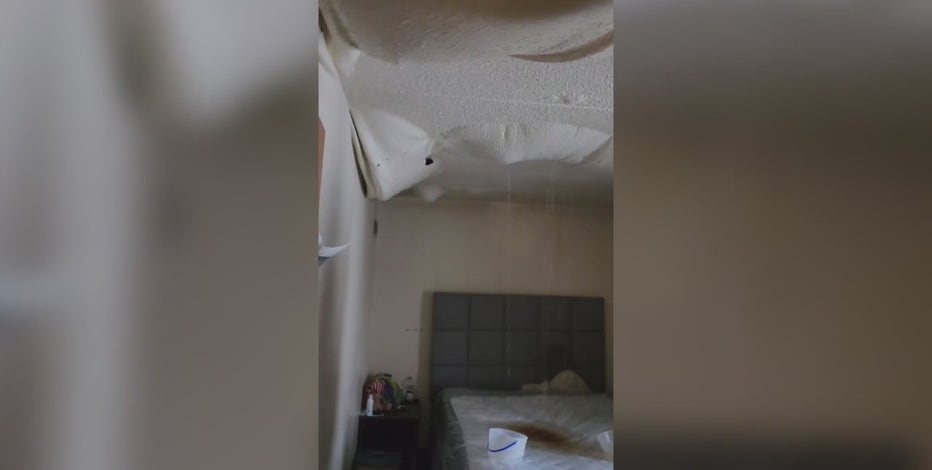 20 displaced after apartment fire leads to busted pipes