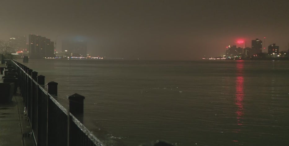 Metro Detroit weather: Dense Fog Advisory to start a damp day