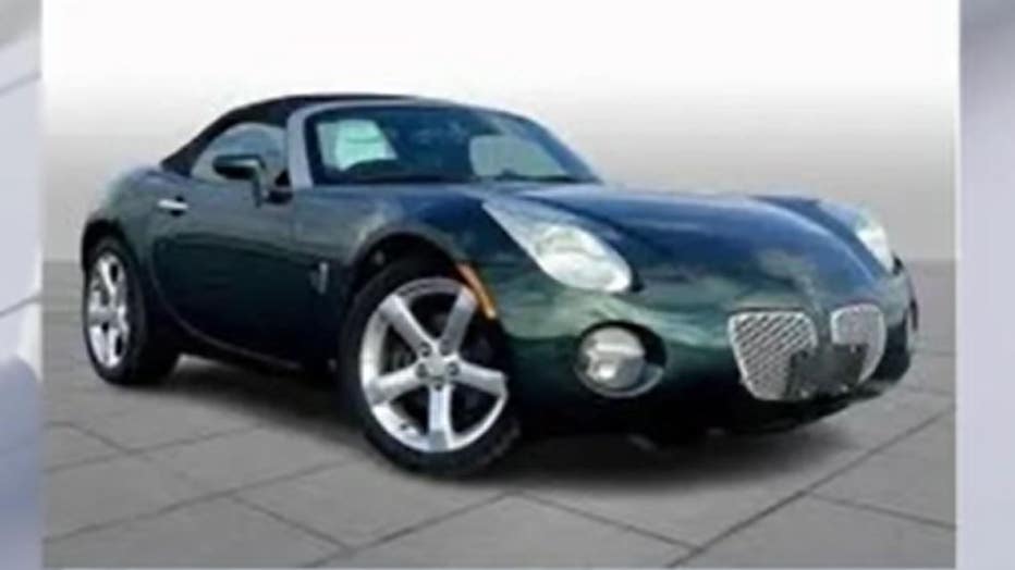 The suspect's car was a Pontiac Solstice like this one.