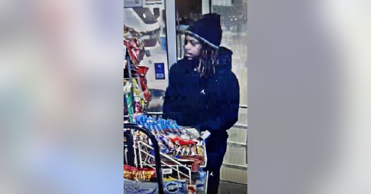 Detroit police searching for suspect who robbed 2 dollar stores in one ...