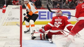 Carter Hart makes 30 saves as Flyers defeat Red Wings 2-1