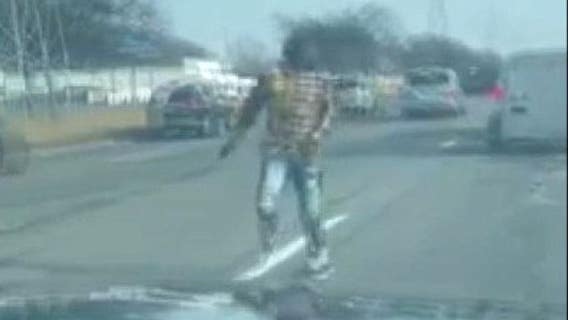 Man who shot at Warren Police was convicted felon, out on bond for carjacking: sources