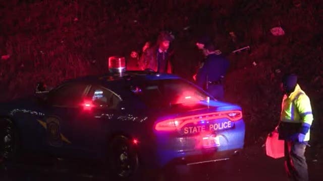 Driver arrested after running out of gas on I-94, calling 911 to report being shot at