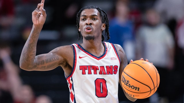 Davis sets NCAA record, Detroit Mercy beats Robert Morris
