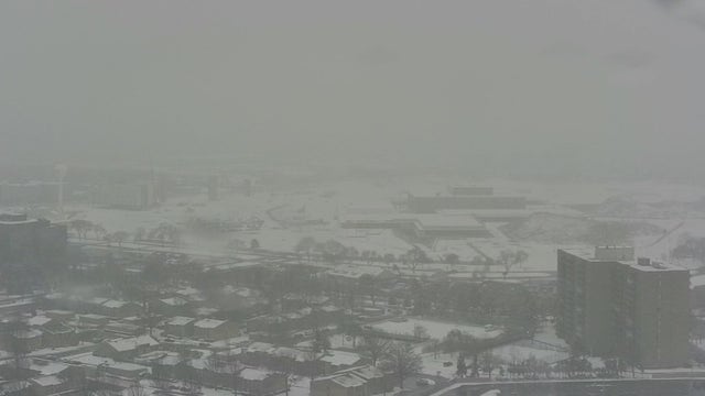 Metro Detroit weather: Bitter cold with some snowflakes flying Thursday