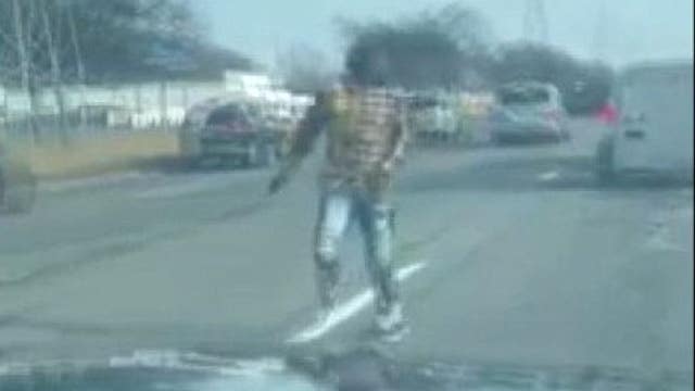 Man who shot at Warren Police was convicted felon, out on bond for carjacking: sources