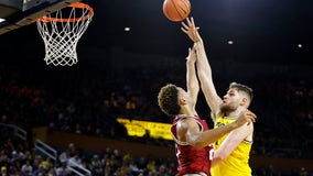 Jackson-Davis scores 28, No. 18 Indiana beats Michigan 62-61