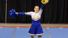 Cheerleader competes alone at state champs after squad quits: ‘It felt amazing’