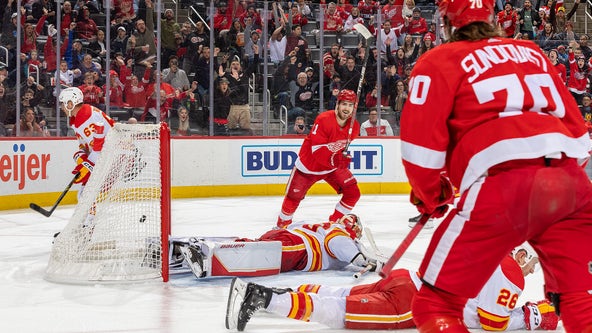 Zadina returns, scores go-ahead goal as Red Wings top Flames