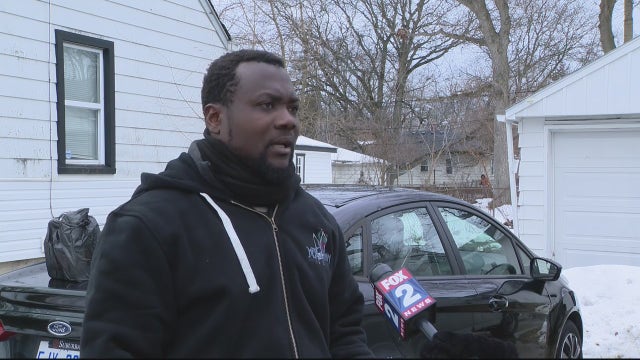 Good Samaritans rescue 4 kids, 2 adults from house fire in Detroit