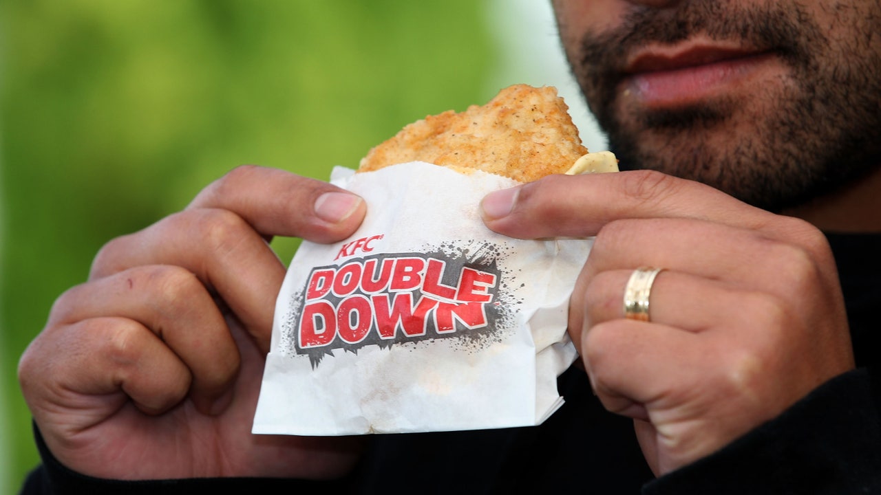 KFC's bunless 'Double Down' sandwich returning to menu for limited time - Vimarsana News