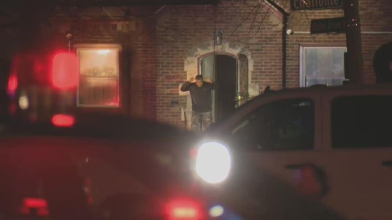 'A Very Violent Night' Barricaded Gunman Surrenders After Shooting 2 ...