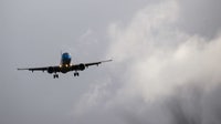 Flight from Texas to Detroit evacuated after verbal bomb threat on the plane