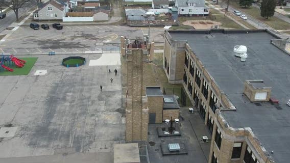 New 5G cell tower on Wyandotte elementary school has parents livid as meeting turns hostile