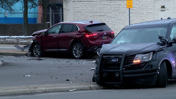 Detroit police officer, child injured after crash on city's east side
