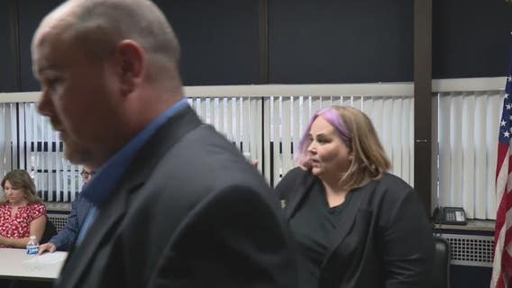 T-Mobile reps walk out of Wyandotte meeting as tempers flare over cell site on school