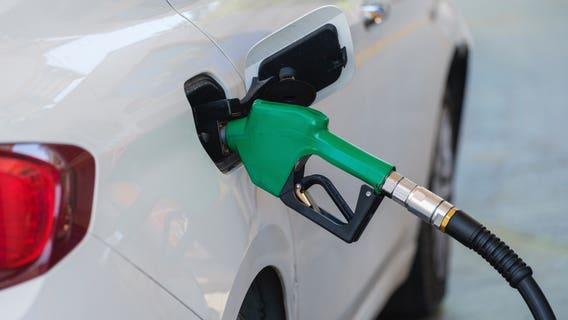 Gas price average crept up last week, but fall drop expected: Gasbuddy