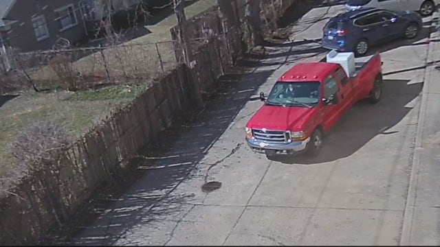 Laundry heist: Men steal new washers and dryer from Detroit apartments, drive off in bright red truck