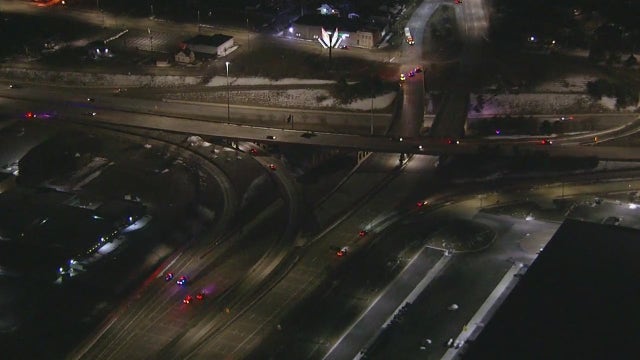 Man shot at while getting onto Davison Freeway from Lodge in Detroit