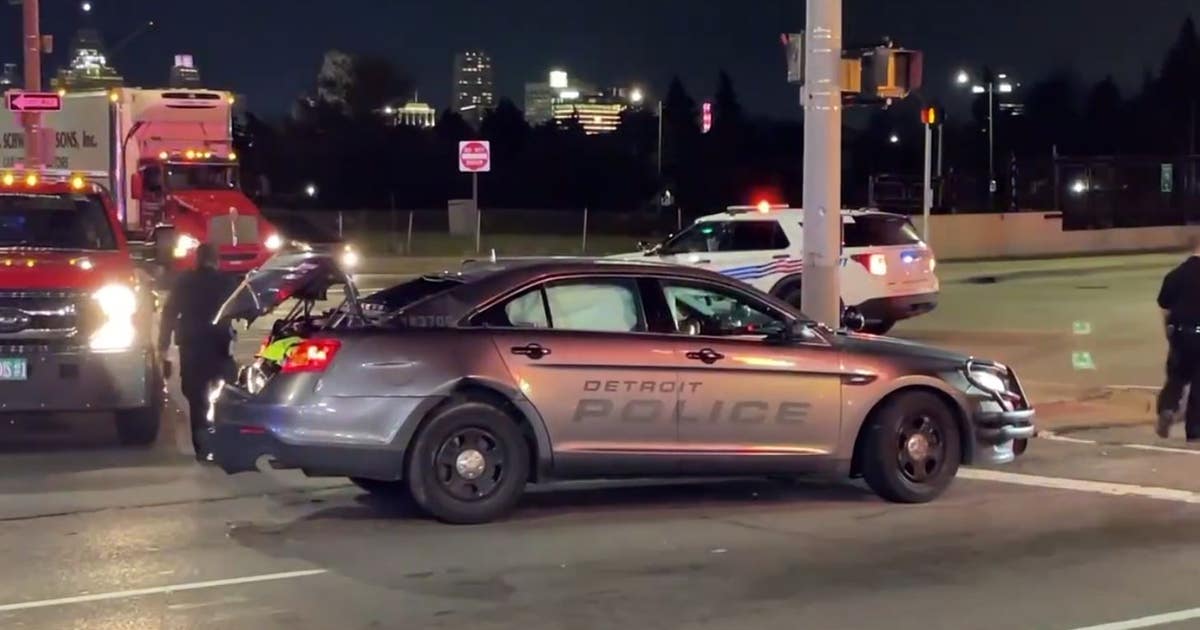 Driver arrested after crashing into Detroit police cruiser | FOX 2 Detroit