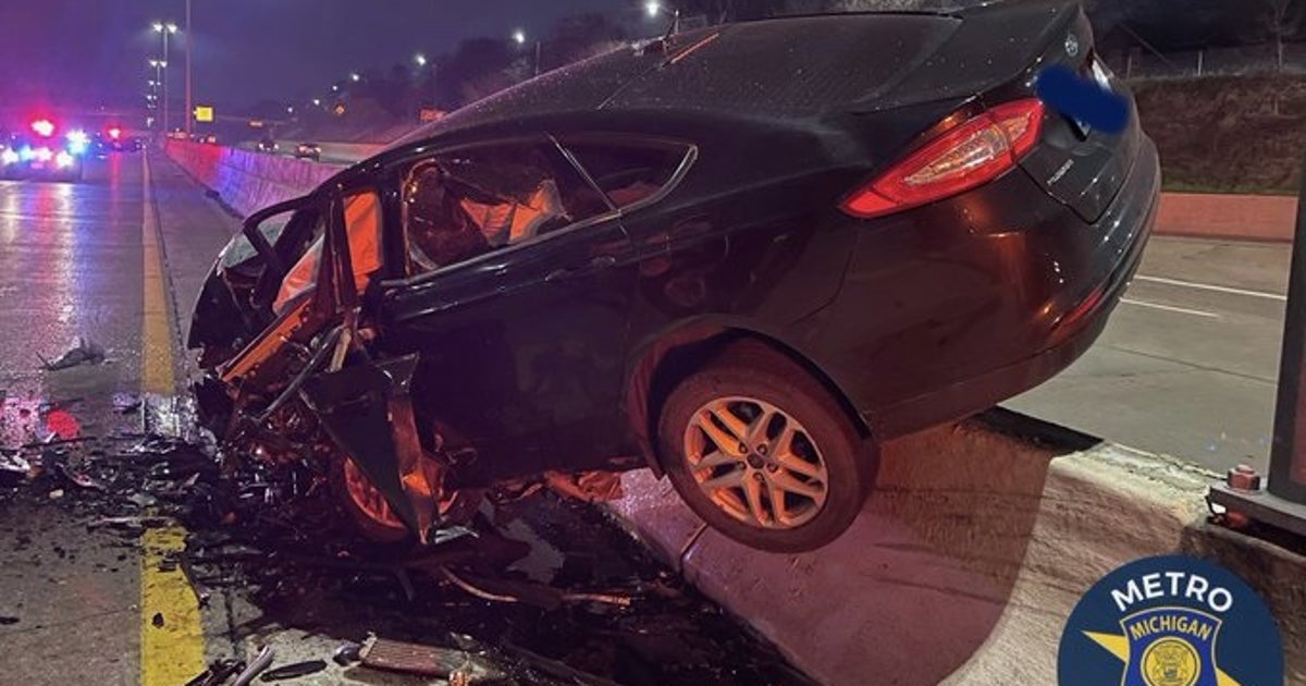 MSP: Wrong-way driver killed in crash on the Lodge freeway | FOX 2 Detroit