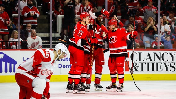 Metropolitan Division-leading Hurricanes beat Red Wings 4-1
