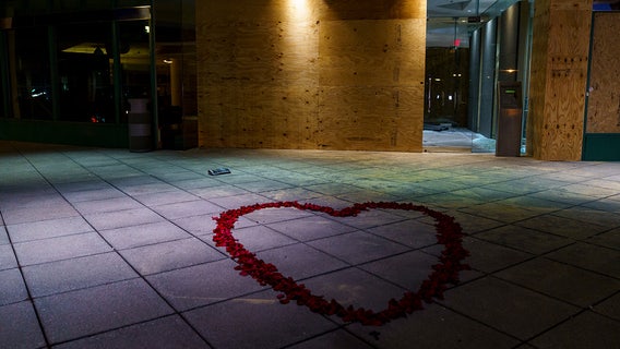 Louisville turns to faith, mourns victims of mass shooting