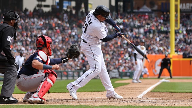 Adam Duvall's 3-run HR lifts Red Sox to 6-3 win over Tigers
