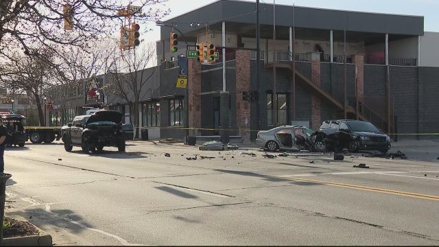 Officers recover gun, Taser after teens crash stolen car while fleeing Dearborn Heights police