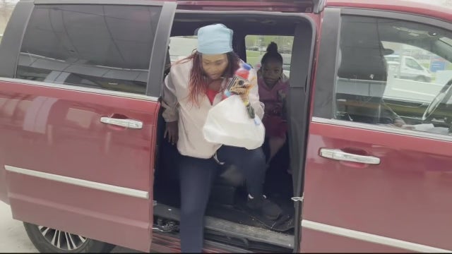 Metro Detroit teen starts foundation to provide rides to sickle cell clinic for children