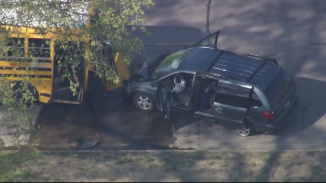 1 dead after head-on crash with school bus in Detroit